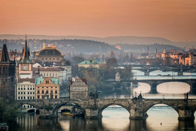 Прага на УРА