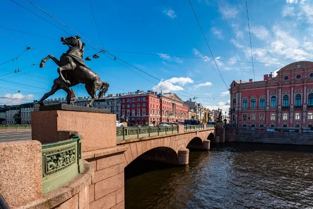 Октябрьский Санкт-Петербург