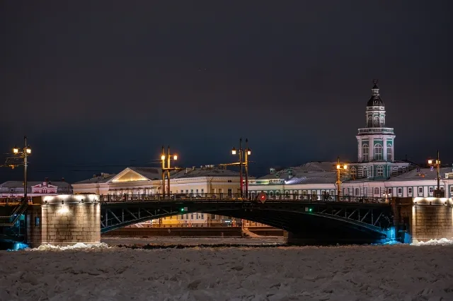 Новогодние огни Петербурга