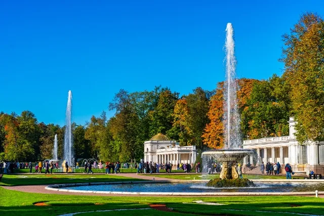 Октябрьский Санкт-Петербург
