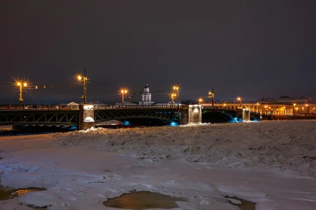 Новогодние огни Петербурга