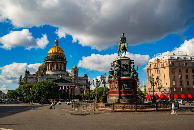 День России в Санкт-Петербурге