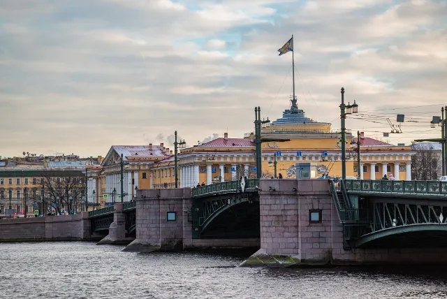 Новогодние каникулы в Санкт-Петербурге