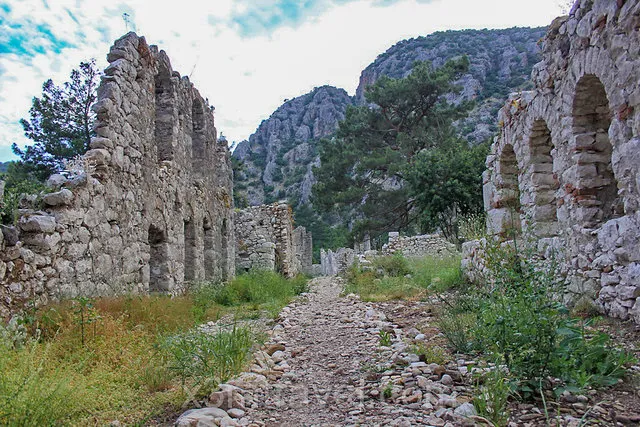 руины античных городов Олимпоса и Фаселиса.jpg